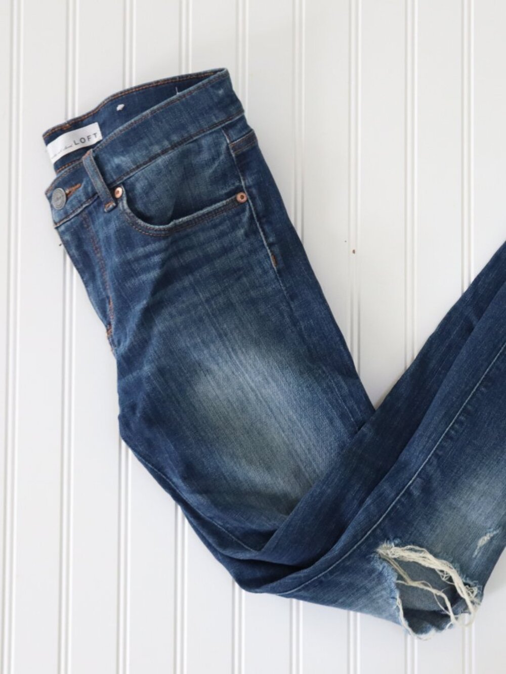 LOFT Modern Skinny Distressed Ripped Jeans Size 26